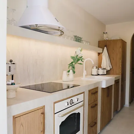 Casa Casolare By The Vakantiehuis