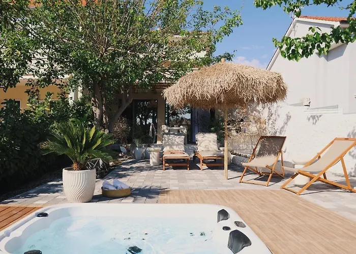 Casa Casolare By The Holiday home Bilice