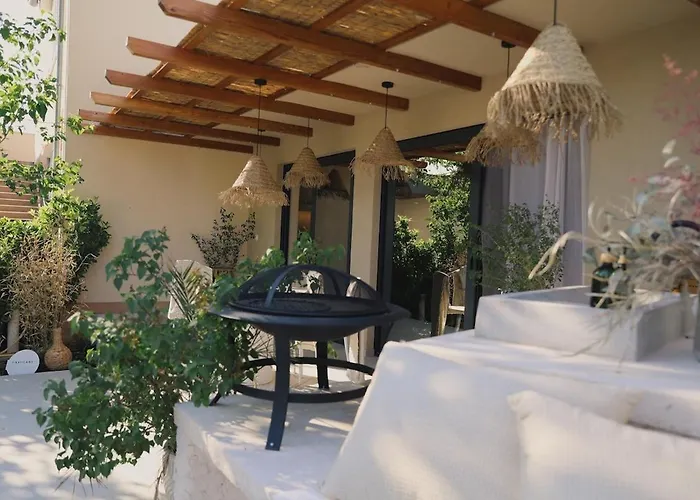 Casa Casolare By The Holiday home *